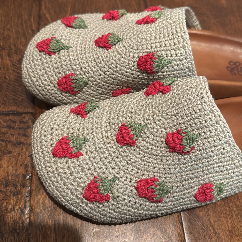 The Sak Crochet Mules with strawberry Accents - Picture 3 of 5
